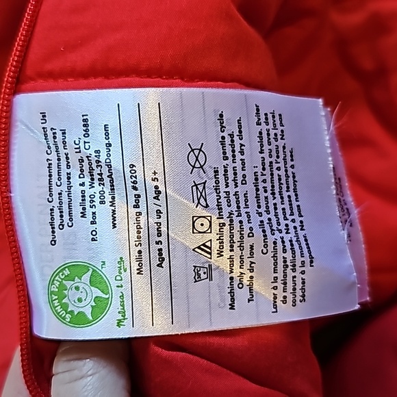 STUNNING MELISSA & DOUG LADBUG ALLIGATOR SLEEPING BAGS - Picture 10 of 14